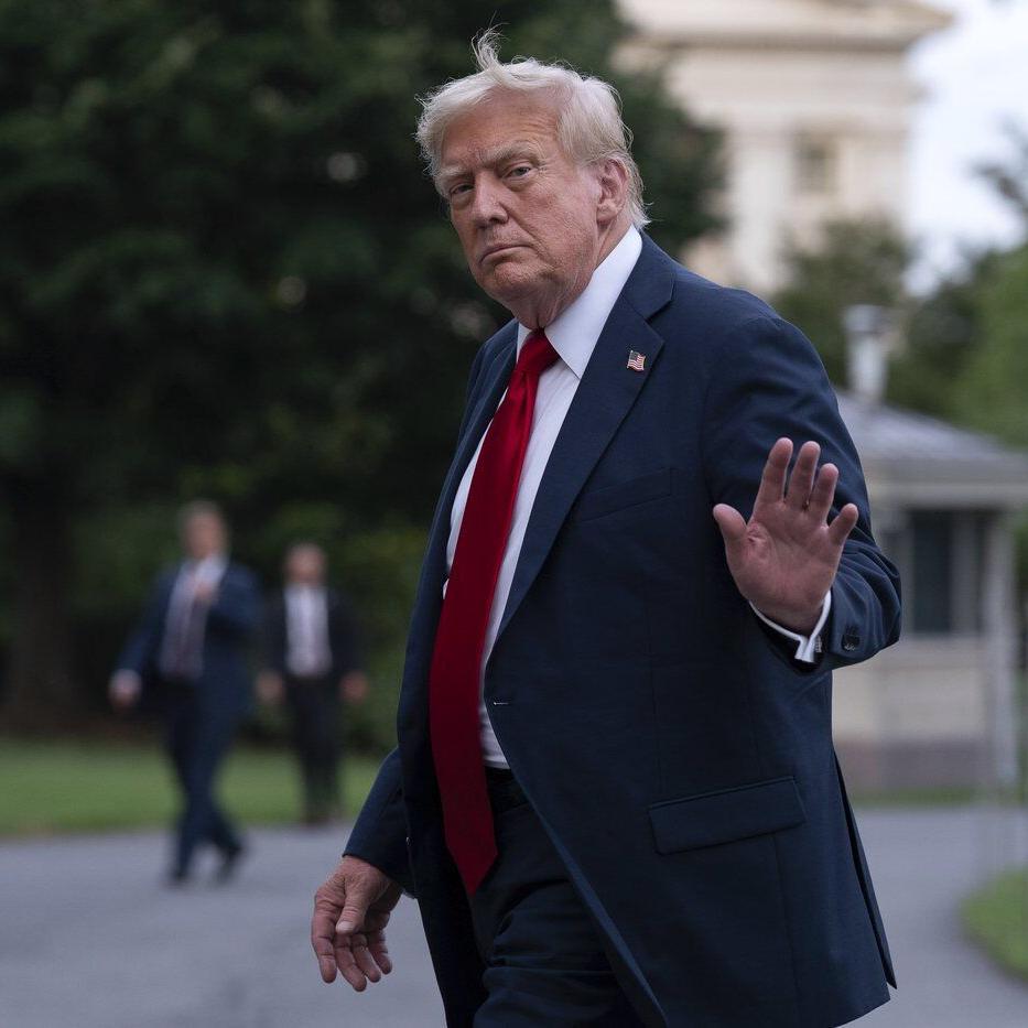 Number of ºÚÁϳԹÏÍøs with favourable view of U.S. has fallen, poll suggests